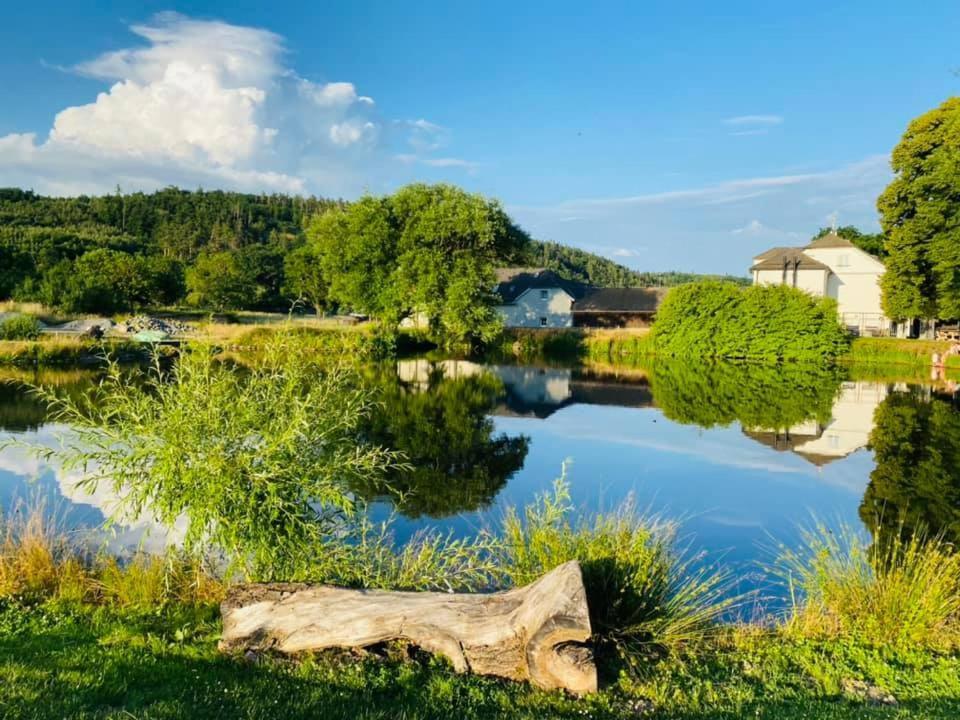 Penzion A Restaurace Belecky Mlyn Pteni Kültér fotó