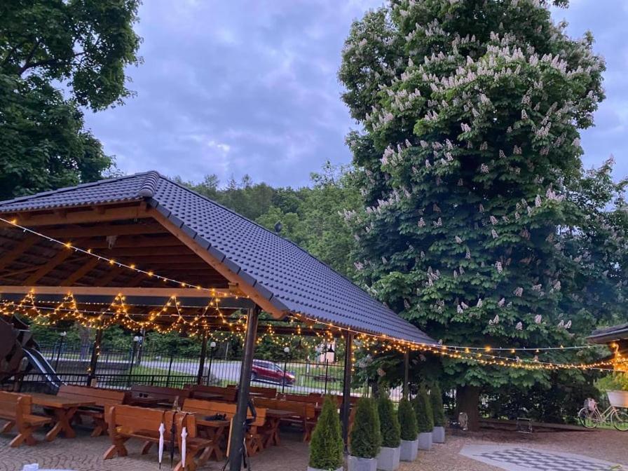 Penzion A Restaurace Belecky Mlyn Pteni Kültér fotó